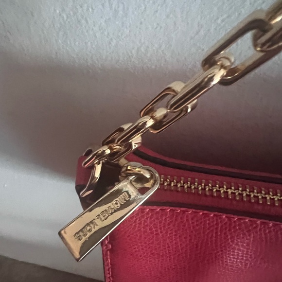 Michael Kors coral small purse could be used as a crossbody - Picture 3 of 7
